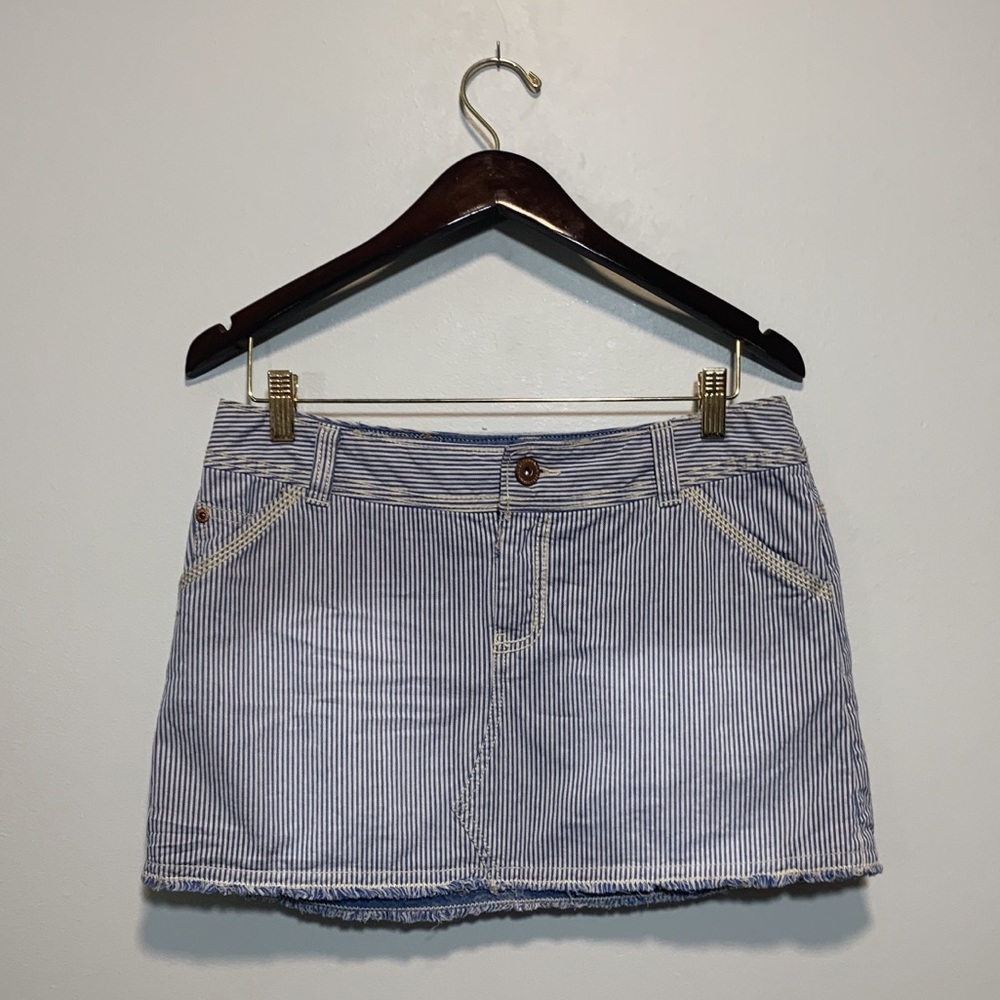 American Eagle - size 6 skirt